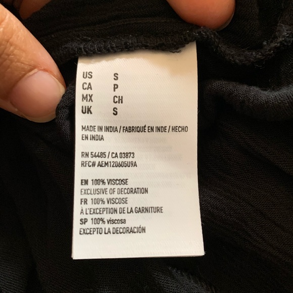 American Eagle Outfitters off shoulder top - Picture 8 of 9